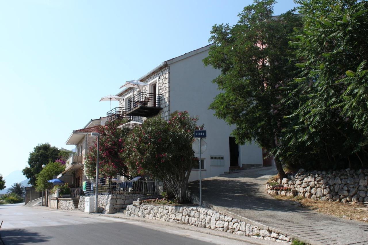 Apartments By The Sea Gradac, Makarska - 6661 グラダツ エクステリア 写真