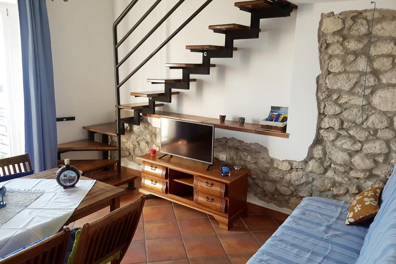 Apartments By The Sea Gradac, Makarska - 6661 グラダツ エクステリア 写真