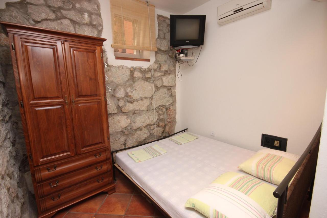 Apartments By The Sea Gradac, Makarska - 6661 エクステリア 写真