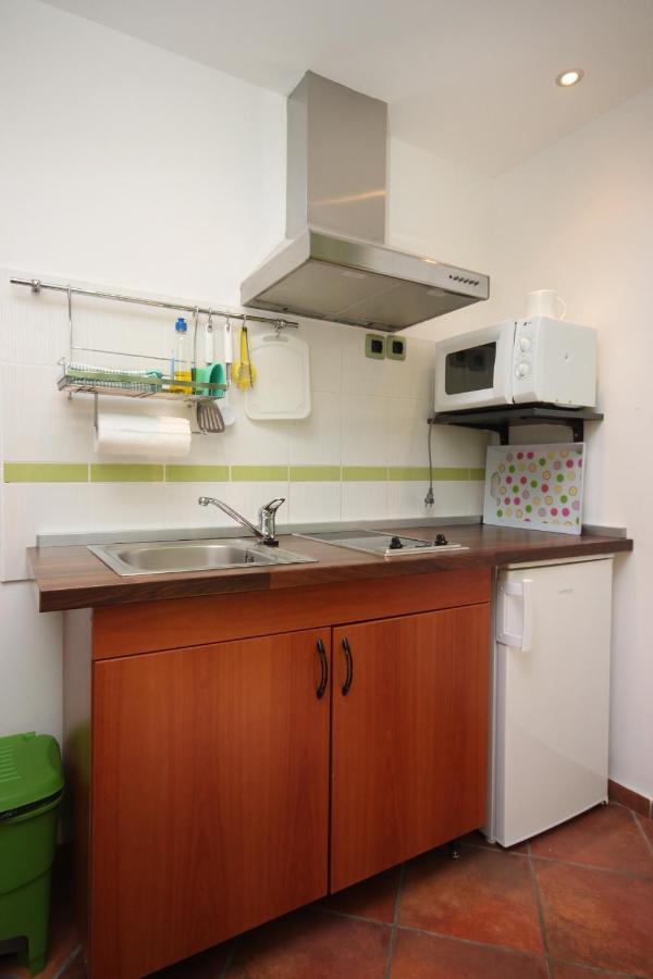 Apartments By The Sea Gradac, Makarska - 6661 グラダツ エクステリア 写真